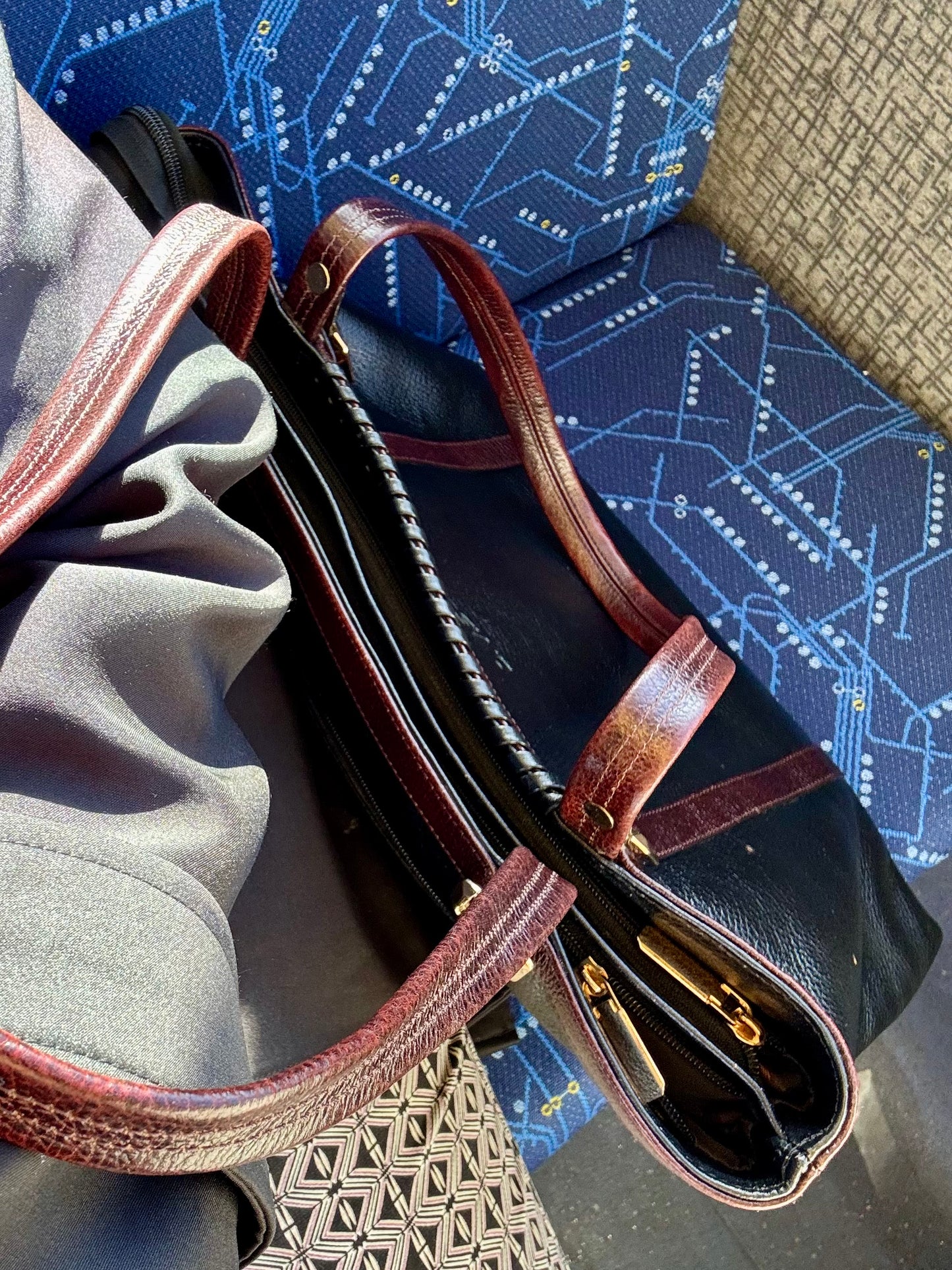TrendyE Diviso-Ladies Bags D1