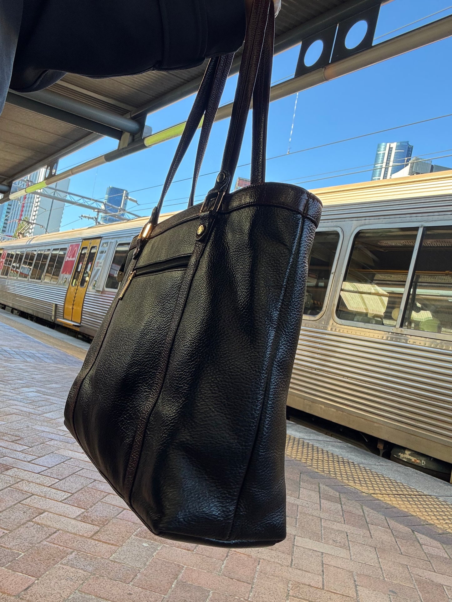TrendyE Diviso-Ladies Bags D1